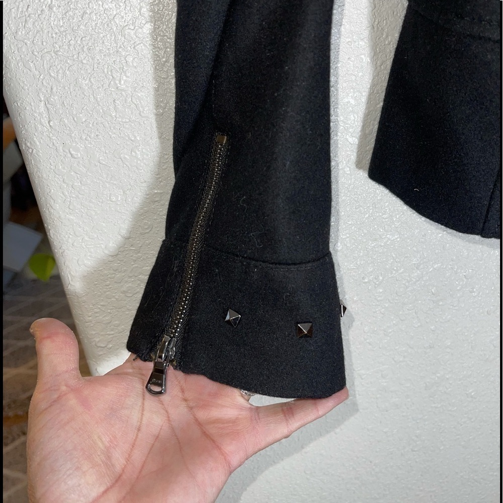 Guess Wool Blend Pea Coat. Size SP GUC - Picture 6 of 10